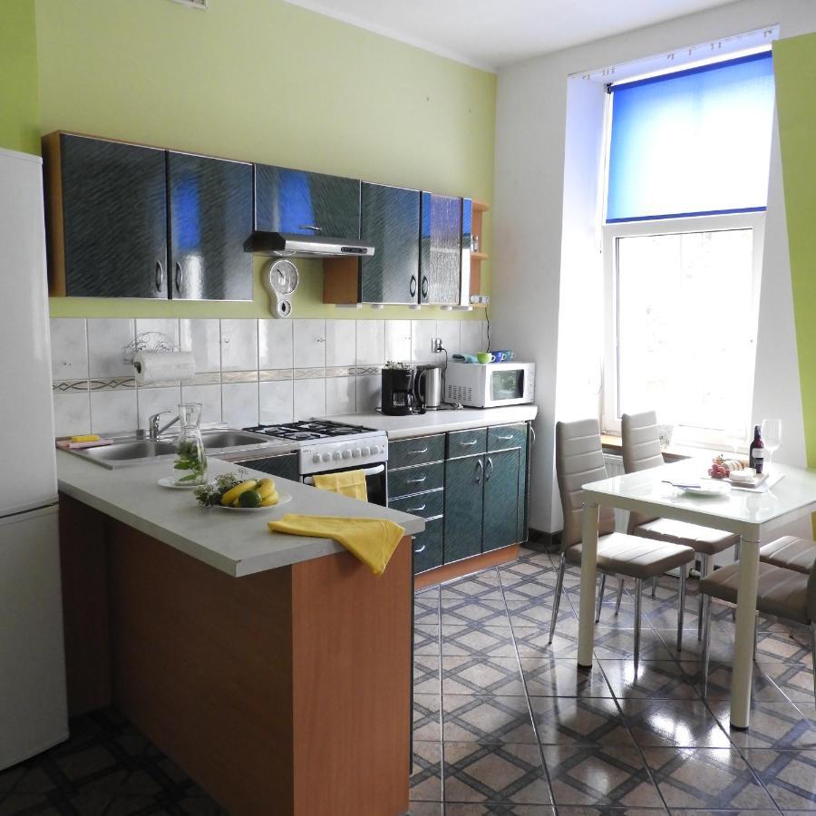 Appartamento Apartament Przy Parku Giżycko Esterno foto