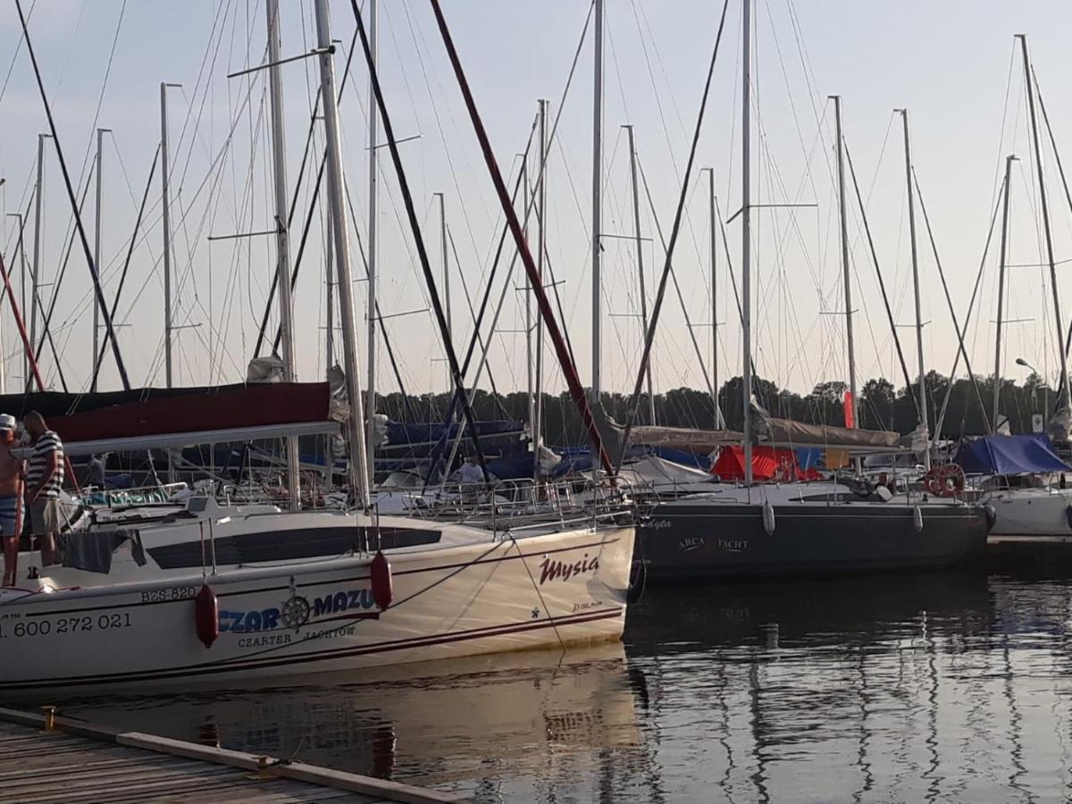 Appartamento Apartament Przy Parku Giżycko Esterno foto