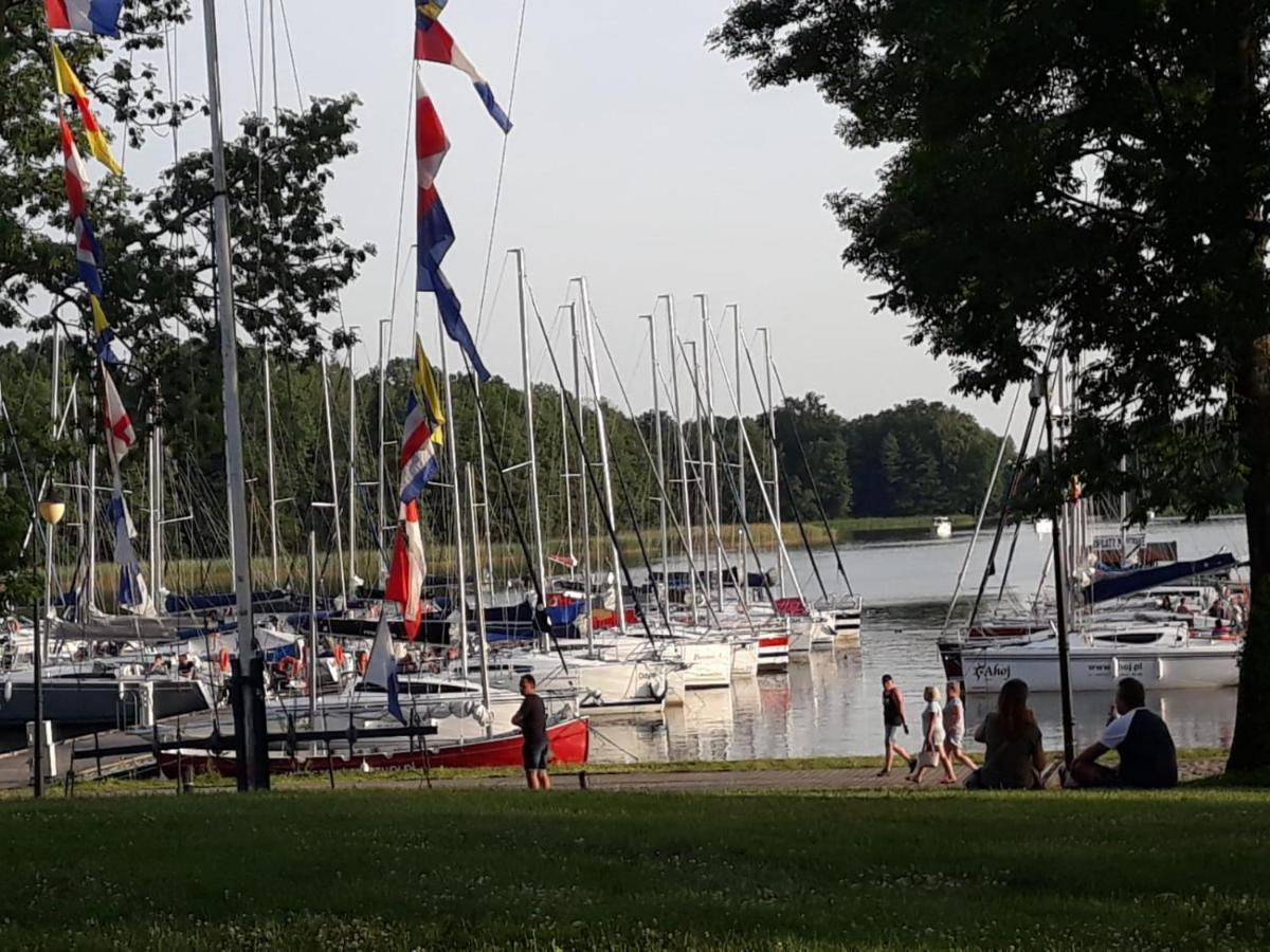 Appartamento Apartament Przy Parku Giżycko Esterno foto
