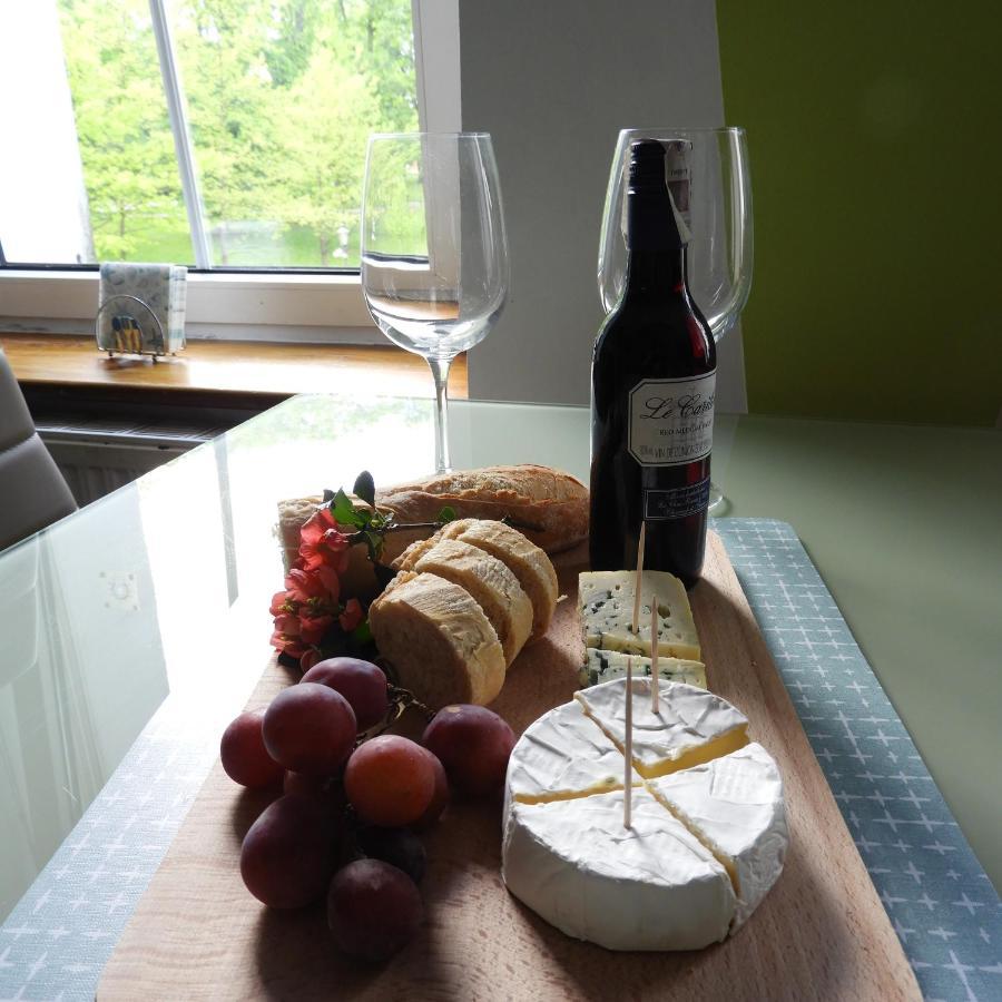 Appartamento Apartament Przy Parku Giżycko Esterno foto