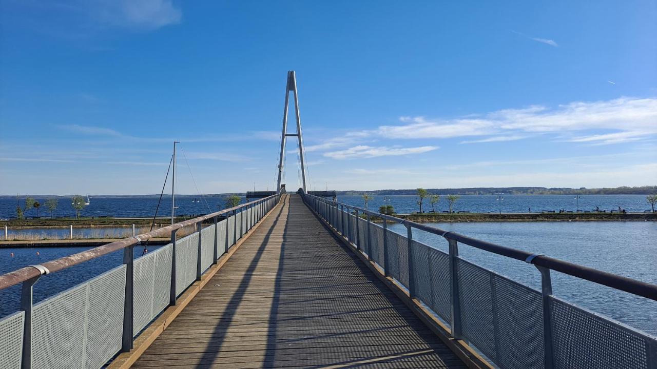Appartamento Apartament Przy Parku Giżycko Esterno foto